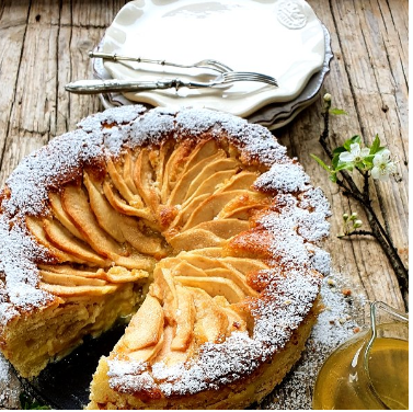 Torta di mele con crema